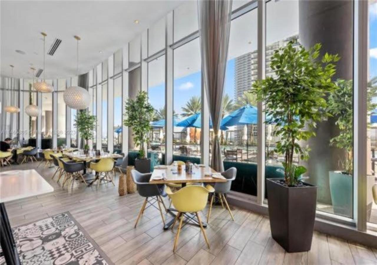 High Floor Corner 2 Bdr At Lyfe Resort Hollywood Exterior photo